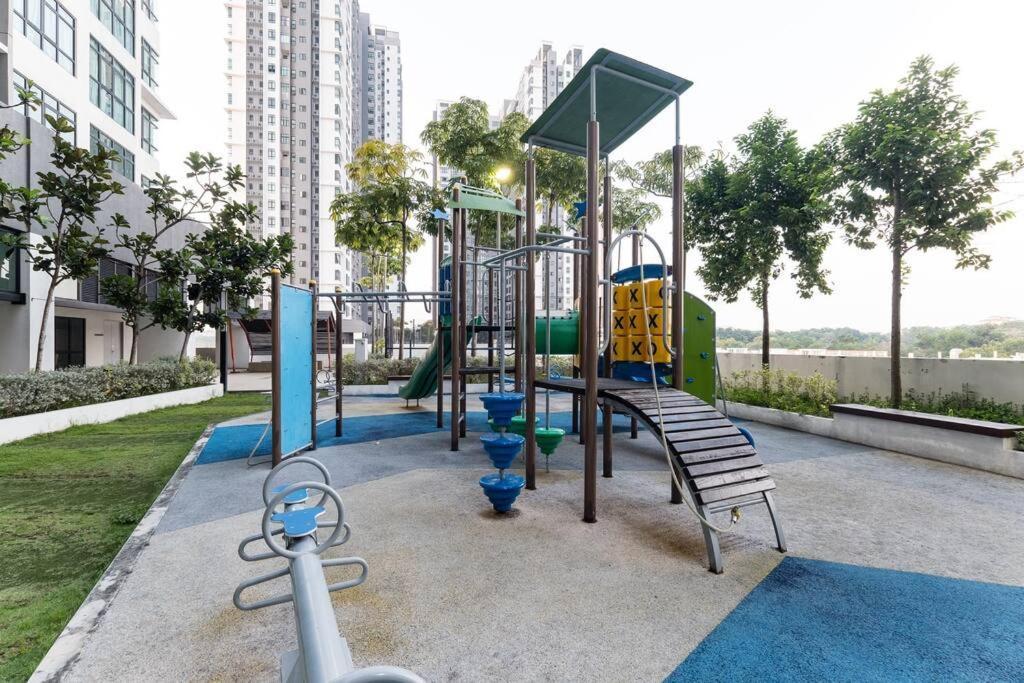 Conezion Residence Putrajaya 3Br6Pax Ioi City Mall ภายนอก รูปภาพ